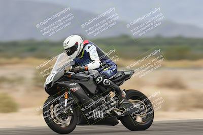 media/Nov-15-2025-Race Pace (Sat) [[8de605a2d8]]/Verified Riders/Turn 3 (925am)/